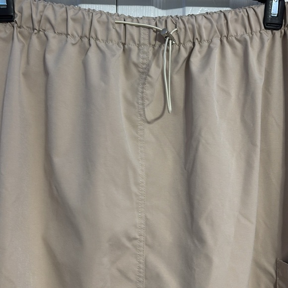 SHEIN ICON Gorpcore Pocket Side Drawstring Waist Parachute Skirt - Picture 6 of 10